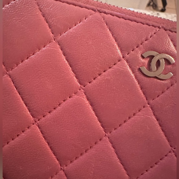 Authentic Chanel Pink Quilted CC Zip Around Wallet - Picture 14 of 15